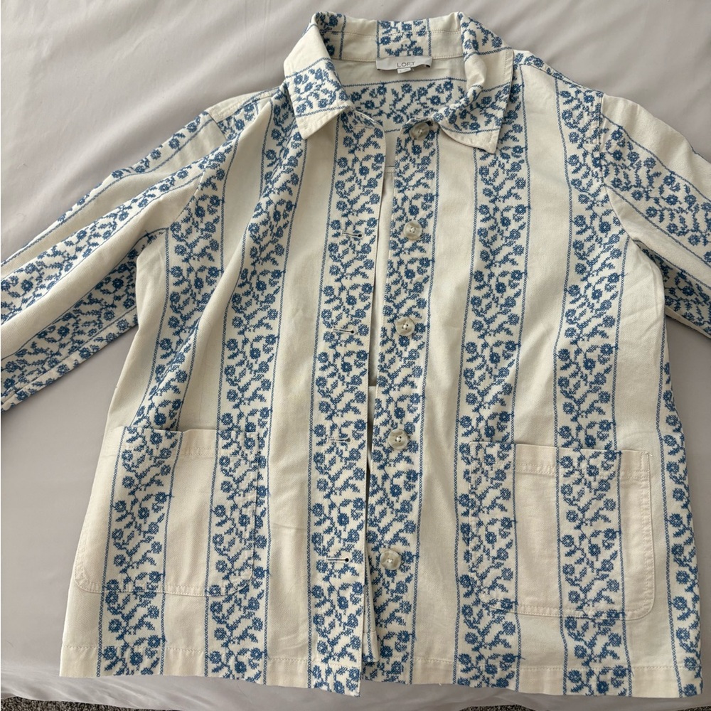 NWOT - LOFT Embroidered 100% cotton jacket - Picture 6 of 7